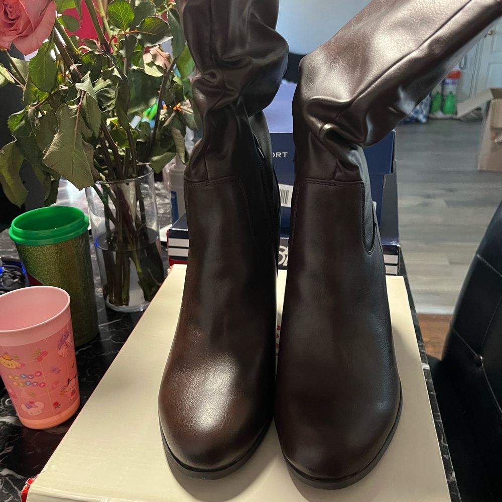 Style & Co Brown Heeled Boots Classic Design